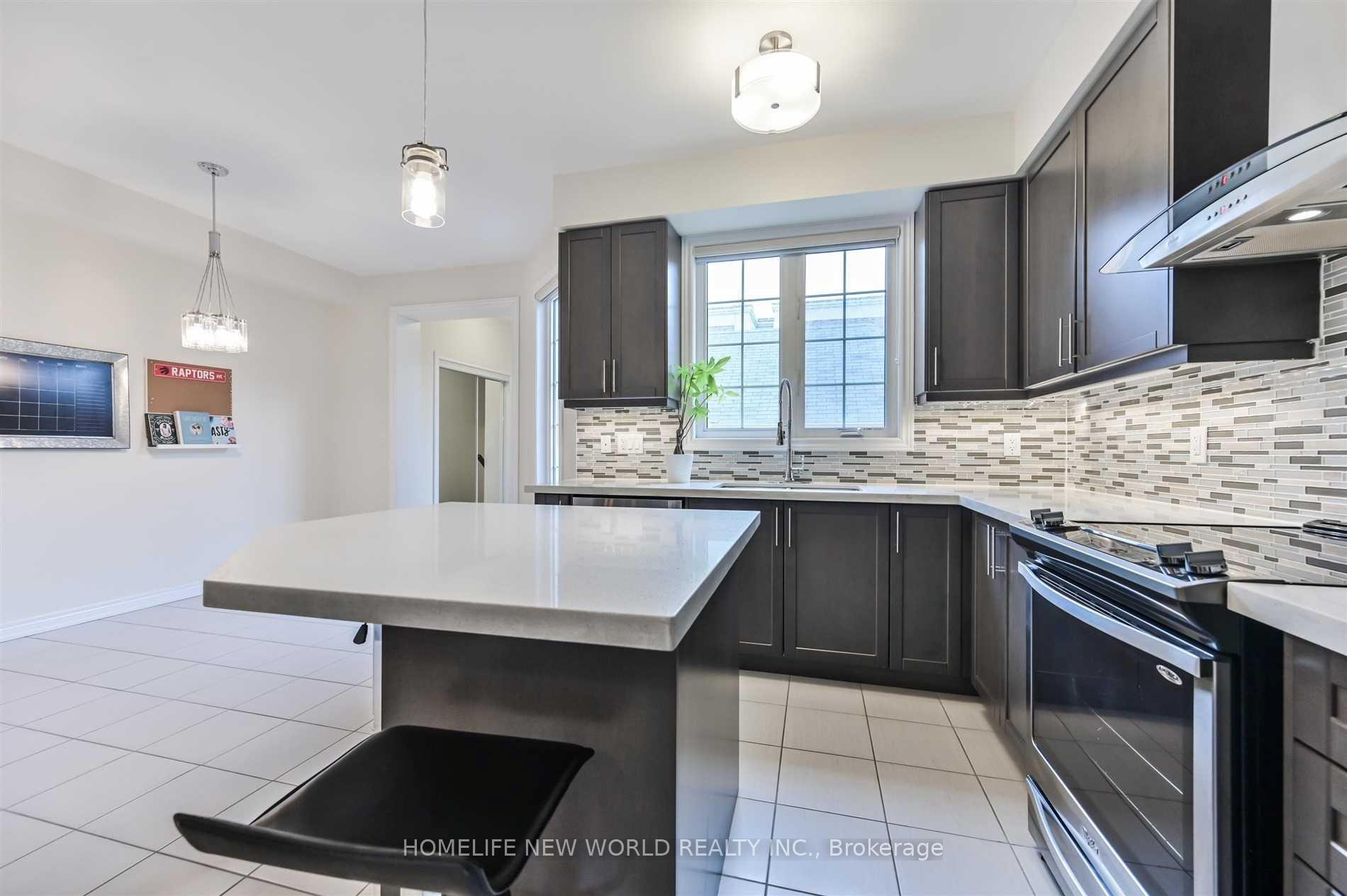 Photo 10 of 14 London Plane Drive, Markham, Berczy — HOMEH