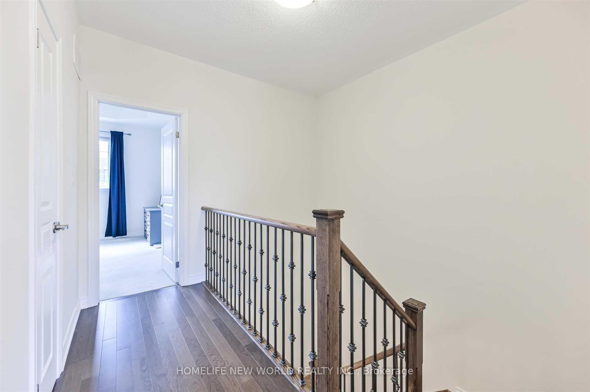 Photo 15 of 14 London Plane Drive, Markham, Berczy — HOMEH