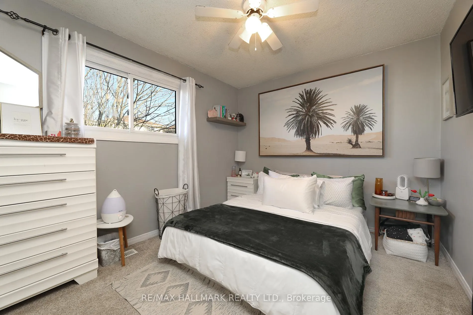 Photo 16 of 944 William Booth Crescent, Oshawa, Centennial — HOMEH