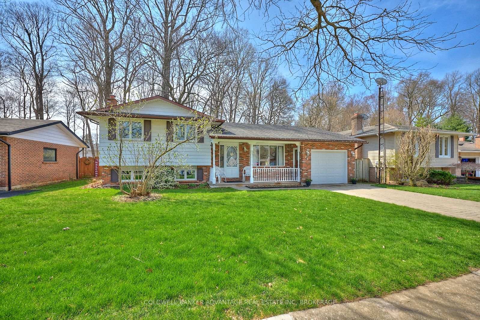 Photo 1 of 22 Spruceside Crescent S, Pelham, Fonthill — HOMEH