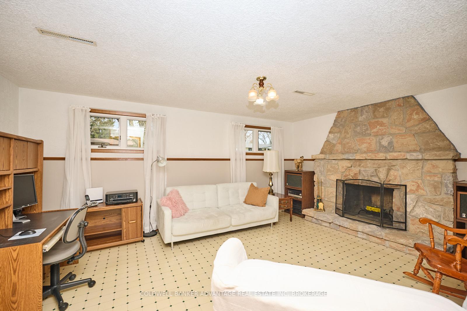 Photo 18 of 22 Spruceside Crescent S, Pelham, Fonthill — HOMEH