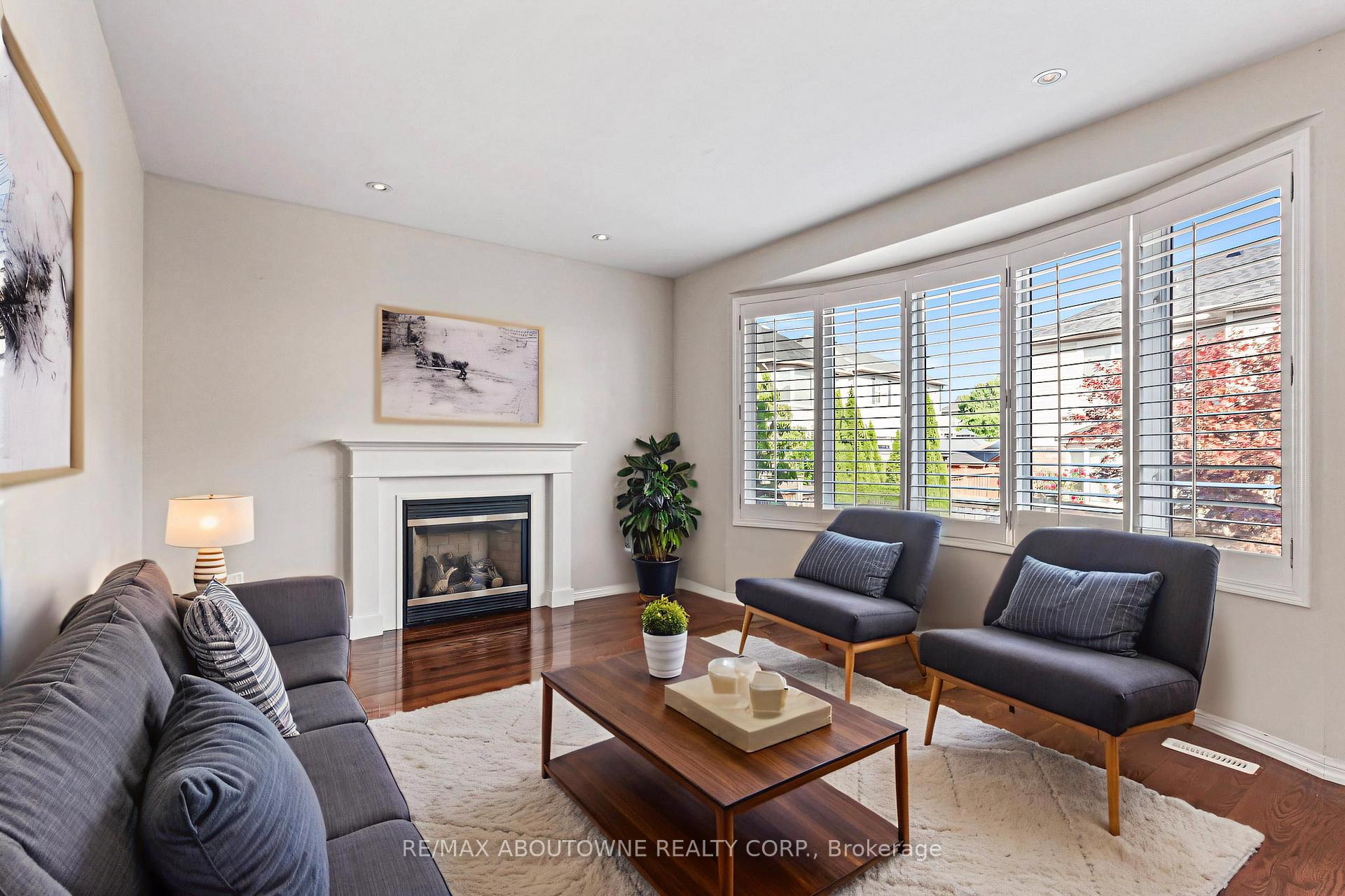 Photo 5 of 641 Hood Terrace, Milton, Coates — HOMEH
