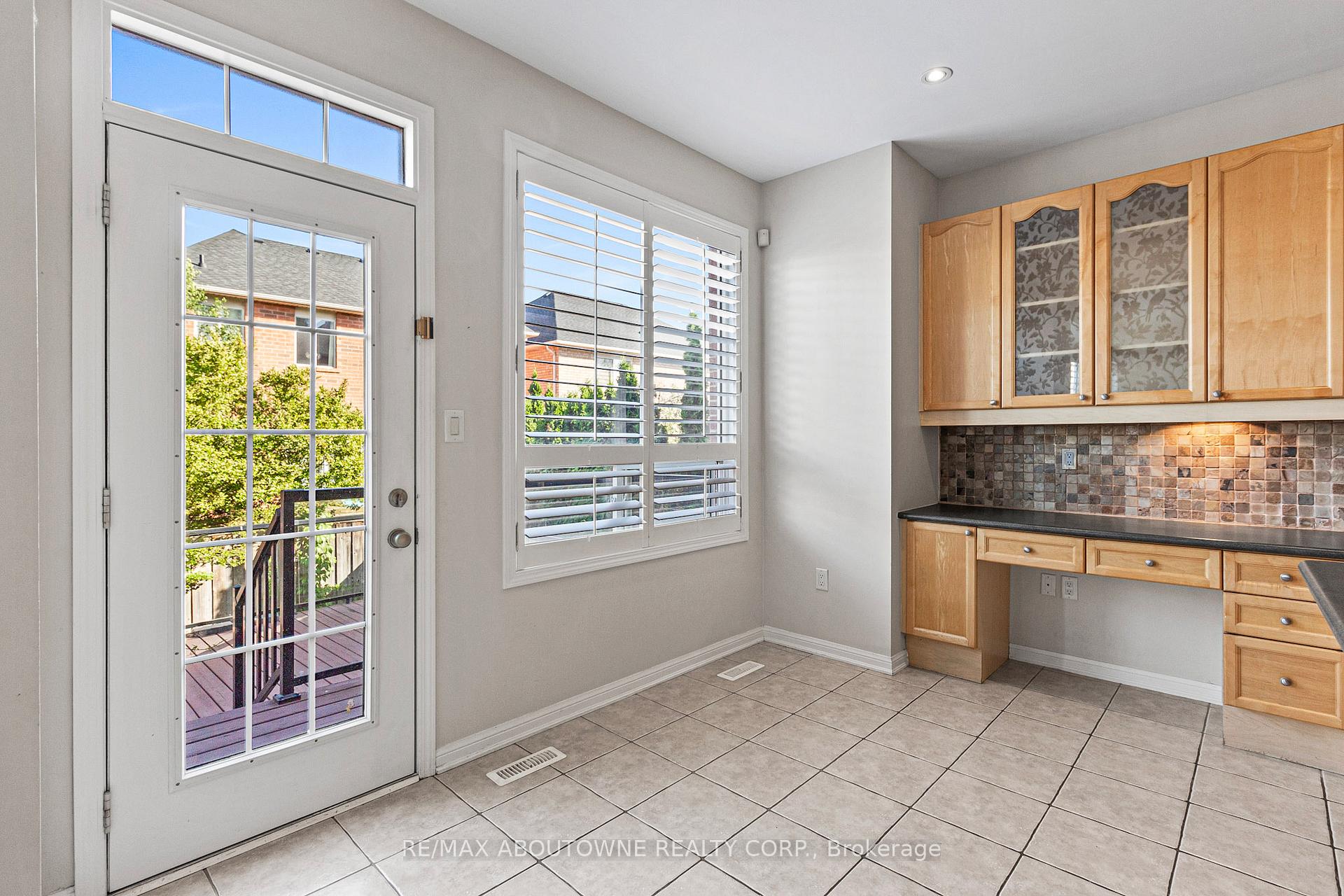 Photo 16 of 641 Hood Terrace, Milton, Coates — HOMEH
