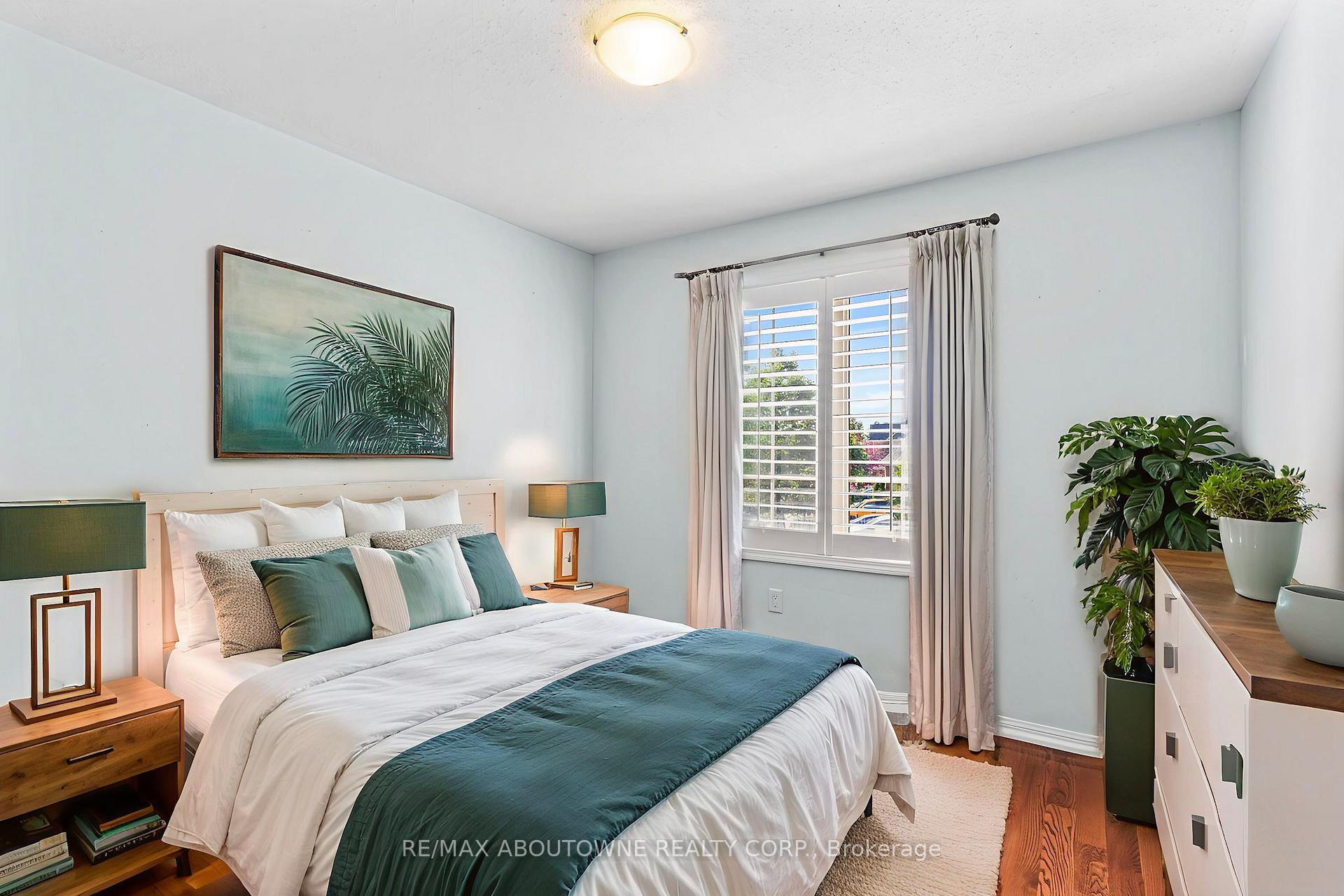 Photo 7 of 641 Hood Terrace, Milton, Coates — HOMEH