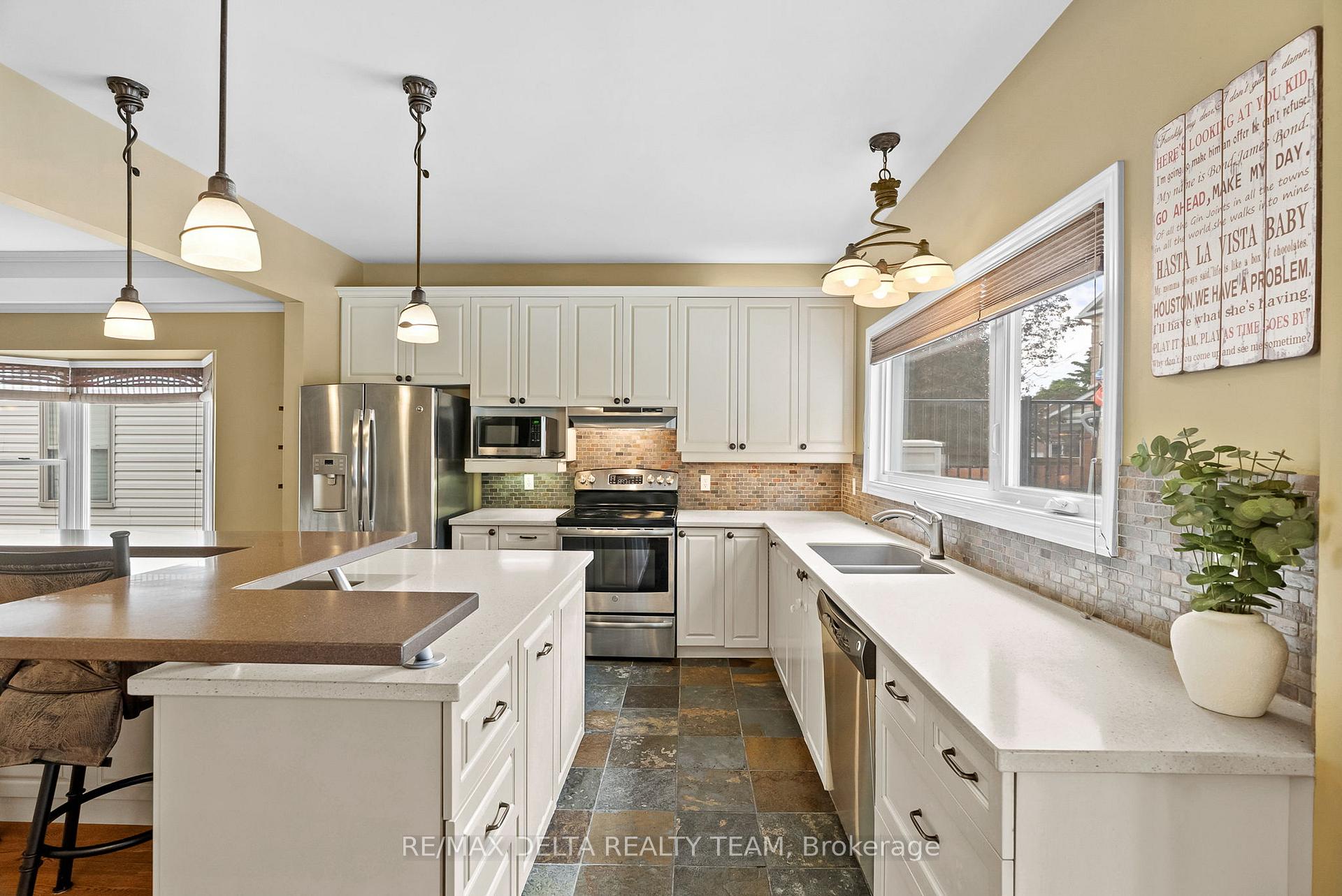 Photo 13 of 1440 Talcy Crescent, Ottawa, Fallingbrook/Ridgemount — HOMEH