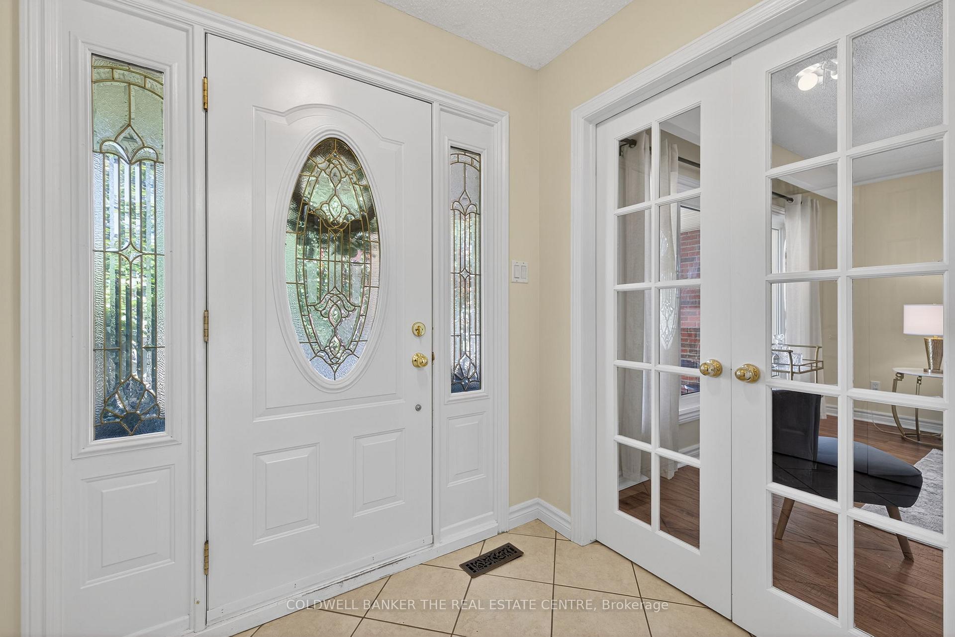 Photo 4 of 204 Alexander Road, Newmarket, Gorham-College Manor — HOMEH