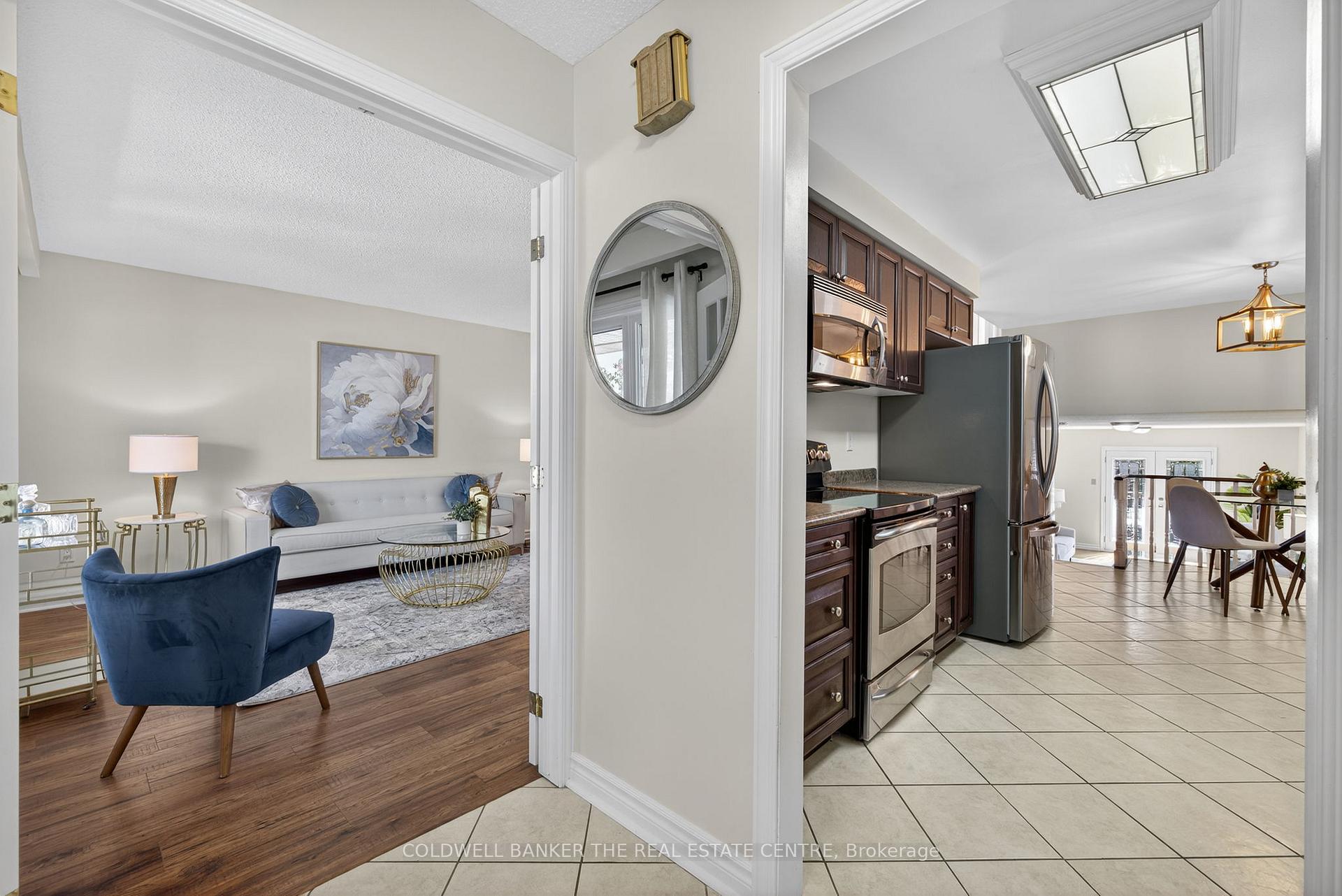 Photo 10 of 204 Alexander Road, Newmarket, Gorham-College Manor — HOMEH