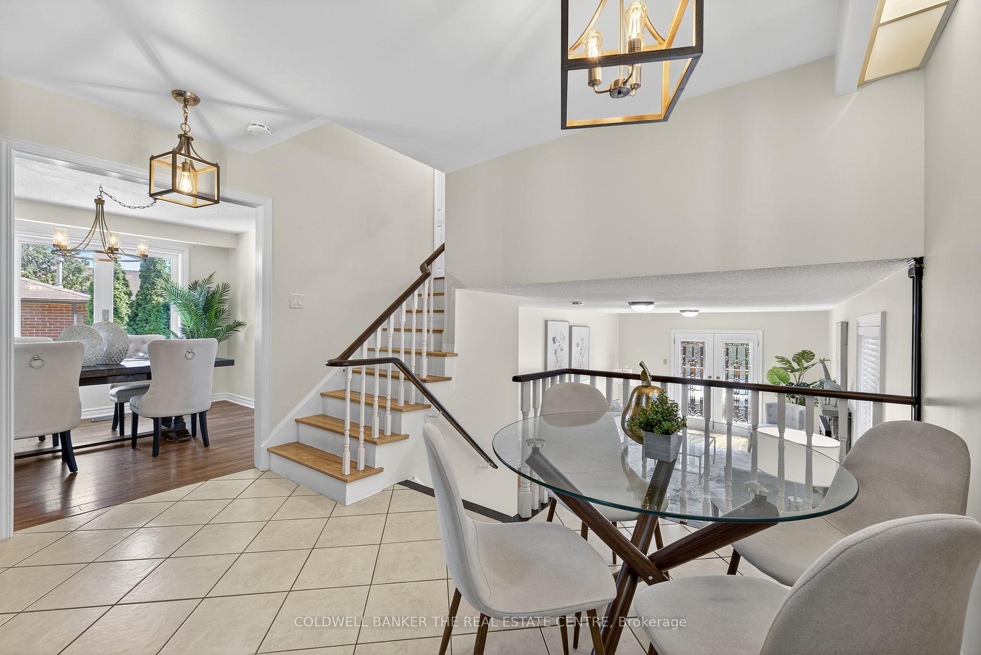 Photo 13 of 204 Alexander Road, Newmarket, Gorham-College Manor — HOMEH
