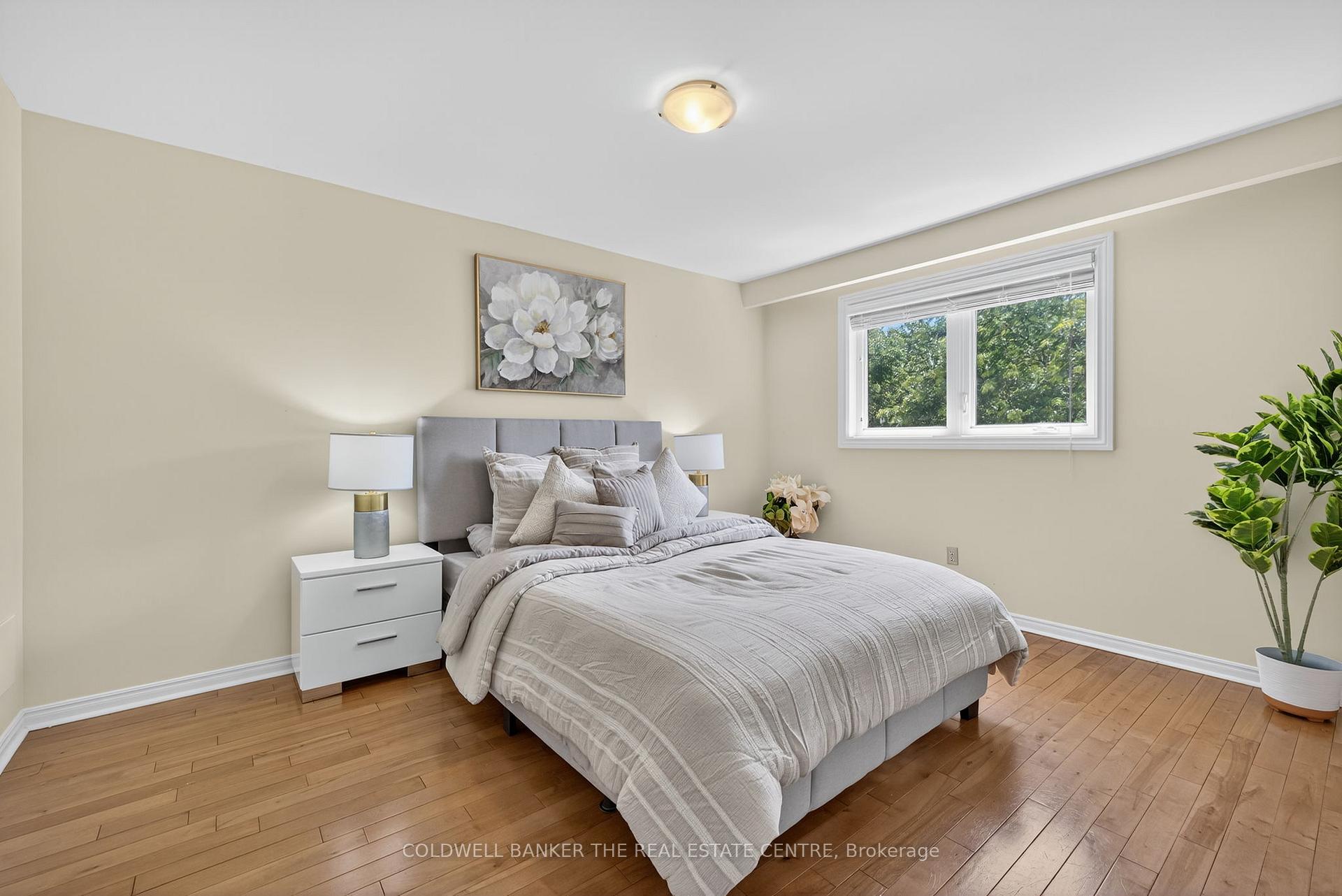 Photo 18 of 204 Alexander Road, Newmarket, Gorham-College Manor — HOMEH