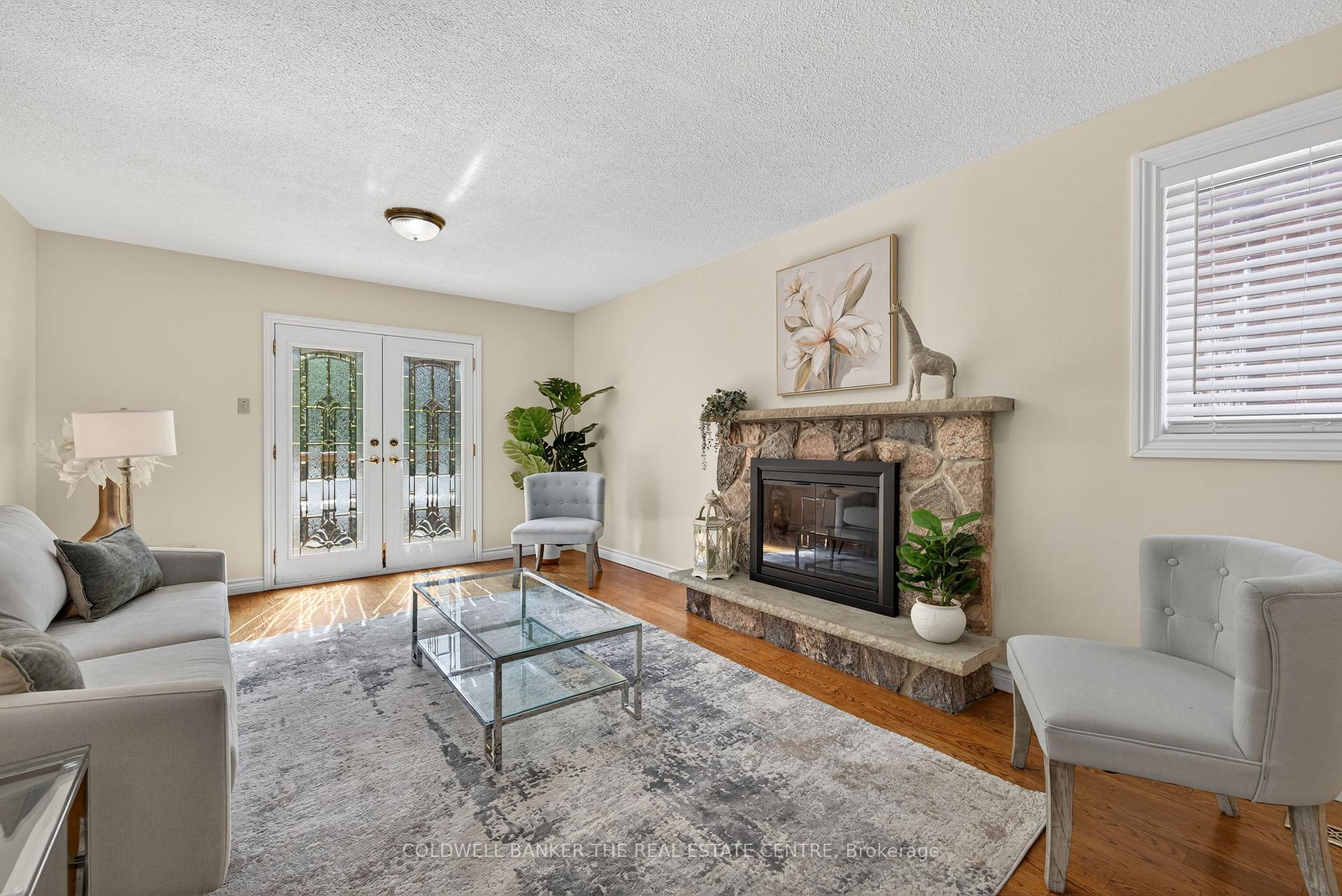 Photo 21 of 204 Alexander Road, Newmarket, Gorham-College Manor — HOMEH