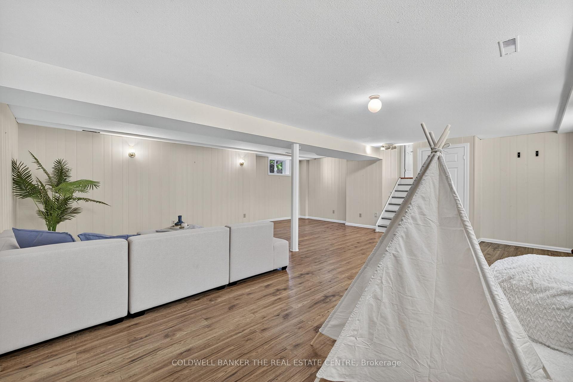 Photo 30 of 204 Alexander Road, Newmarket, Gorham-College Manor — HOMEH