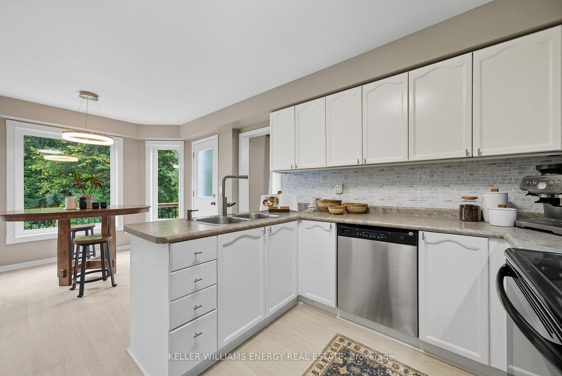 Photo 12 of 450 Safari Drive, Oshawa, Eastdale — HOMEH