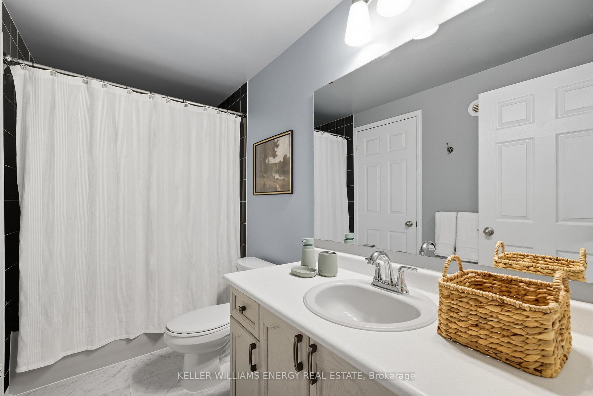 Photo 30 of 450 Safari Drive, Oshawa, Eastdale — HOMEH