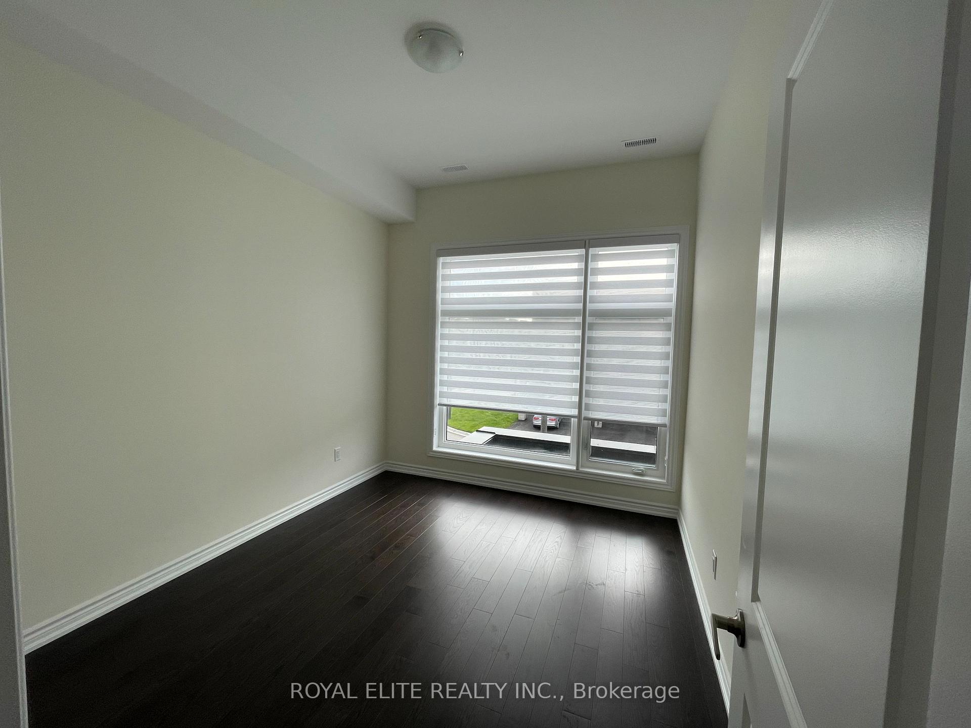 Photo 5 of 22 La Tache Crescent, Markham, Victoria Square — HOMEH