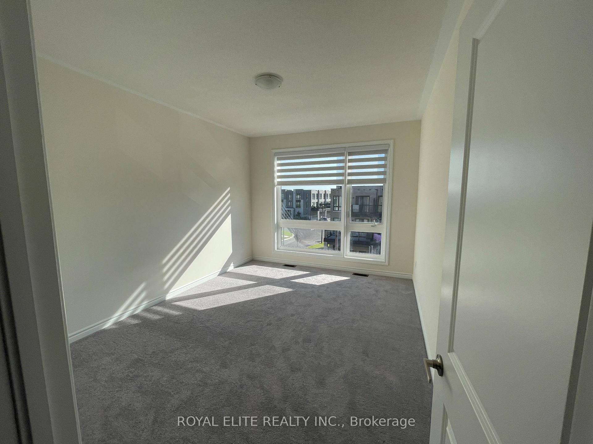 Photo 12 of 22 La Tache Crescent, Markham, Victoria Square — HOMEH