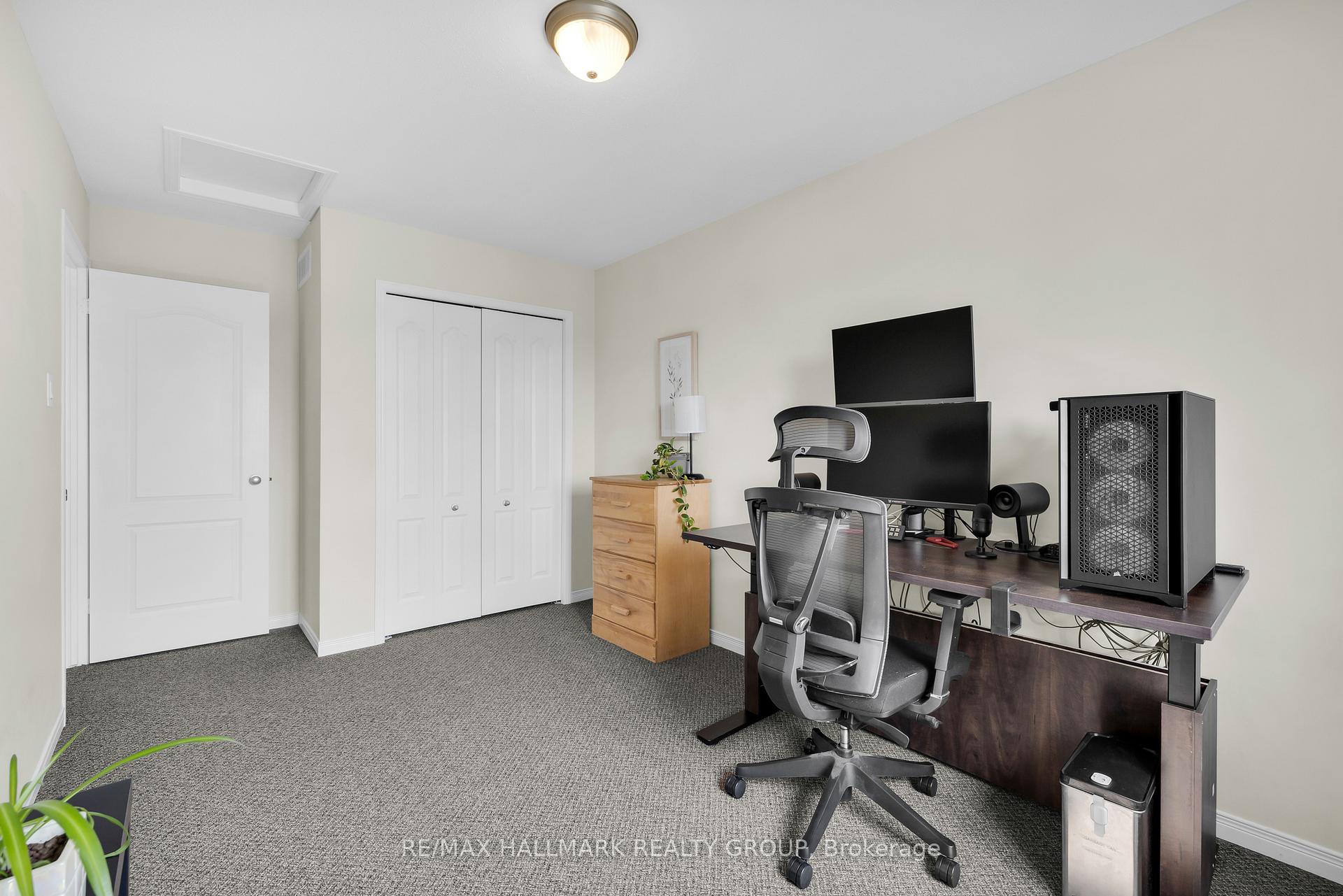 Photo 26 of 606 Everlasting Crescent, Ottawa, Springridge/East Village — HOMEH