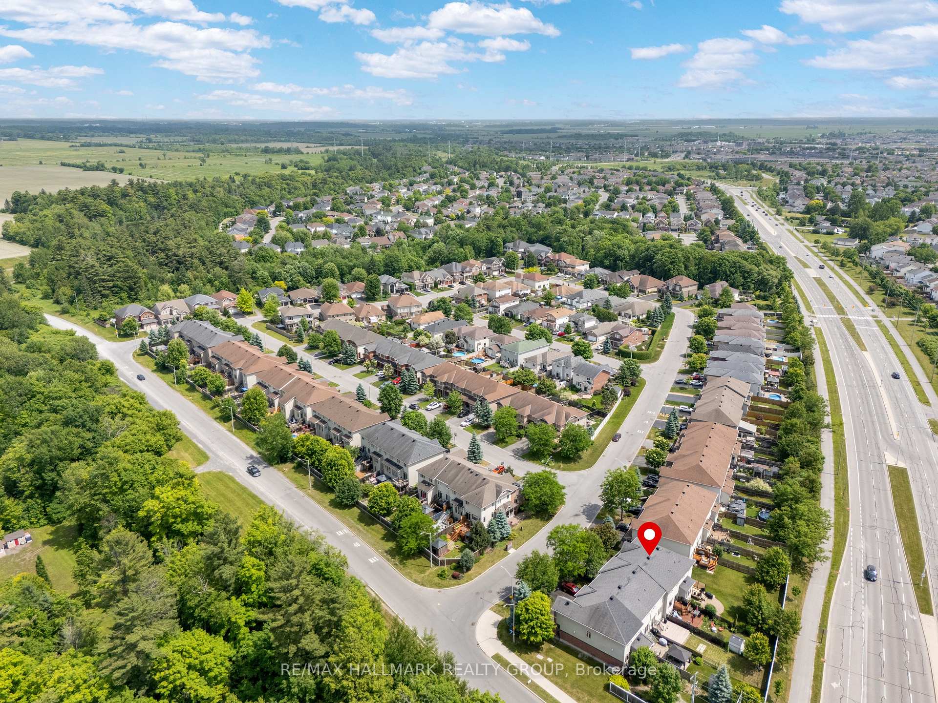 Photo 36 of 606 Everlasting Crescent, Ottawa, Springridge/East Village — HOMEH