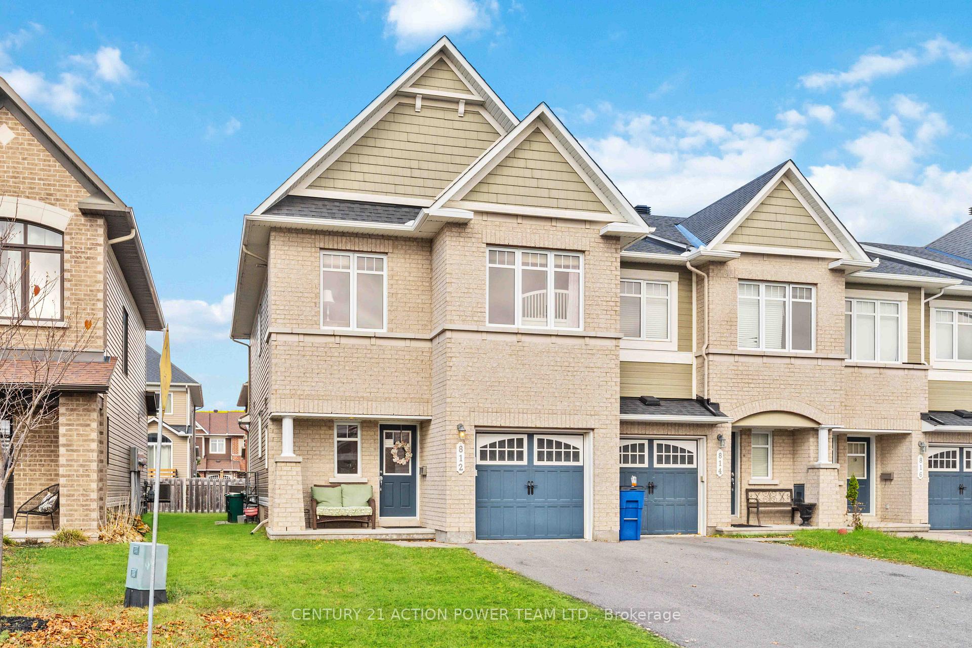 Photo 2 of 812 Ashenvale Way, Ottawa, Avalon East — HOMEH