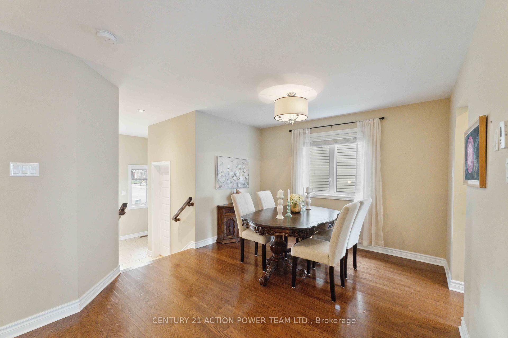 Photo 17 of 812 Ashenvale Way, Ottawa, Avalon East — HOMEH