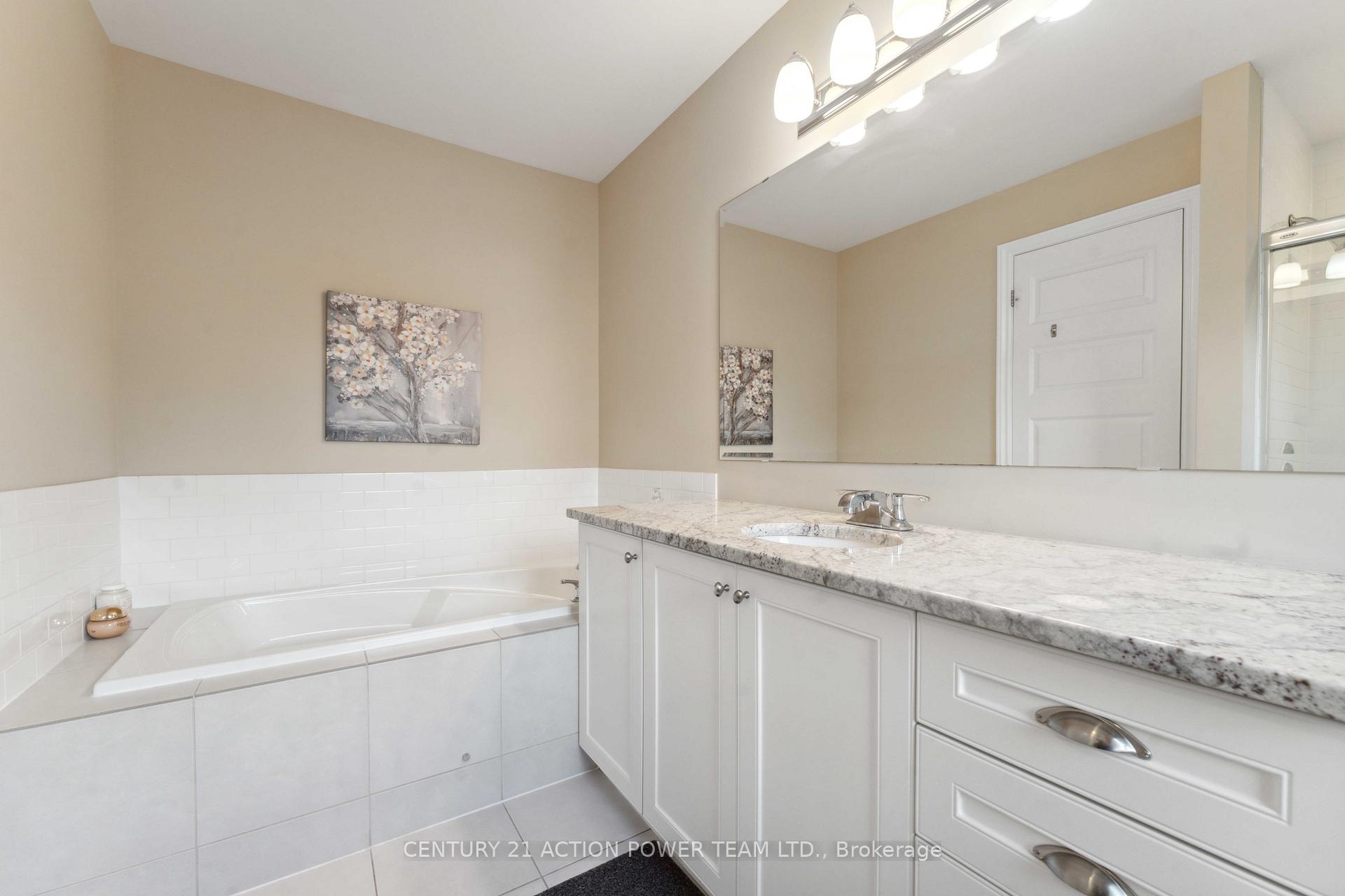 Photo 33 of 812 Ashenvale Way, Ottawa, Avalon East — HOMEH