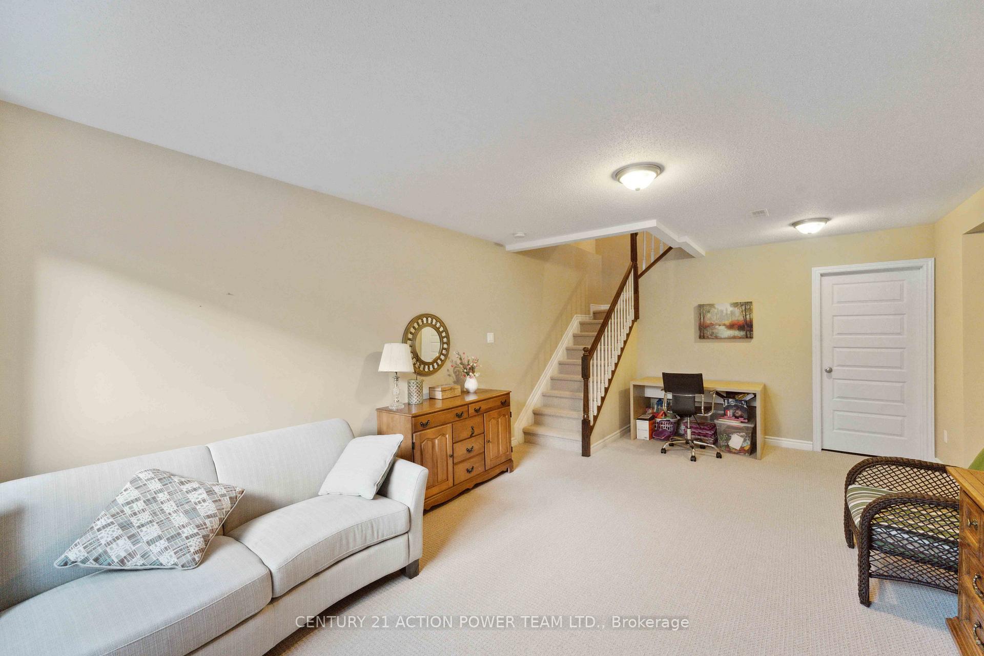 Photo 45 of 812 Ashenvale Way, Ottawa, Avalon East — HOMEH