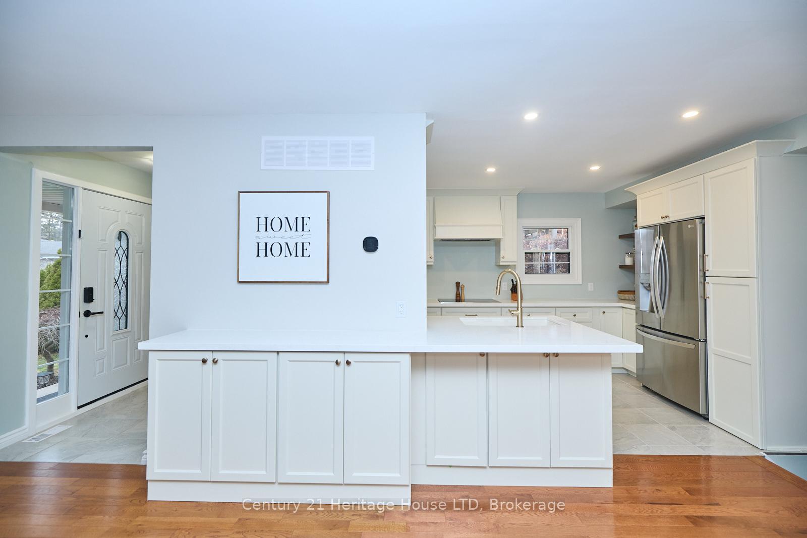 Photo 7 of 5 Brookbank Cres, Pelham, Fonthill — HOMEH