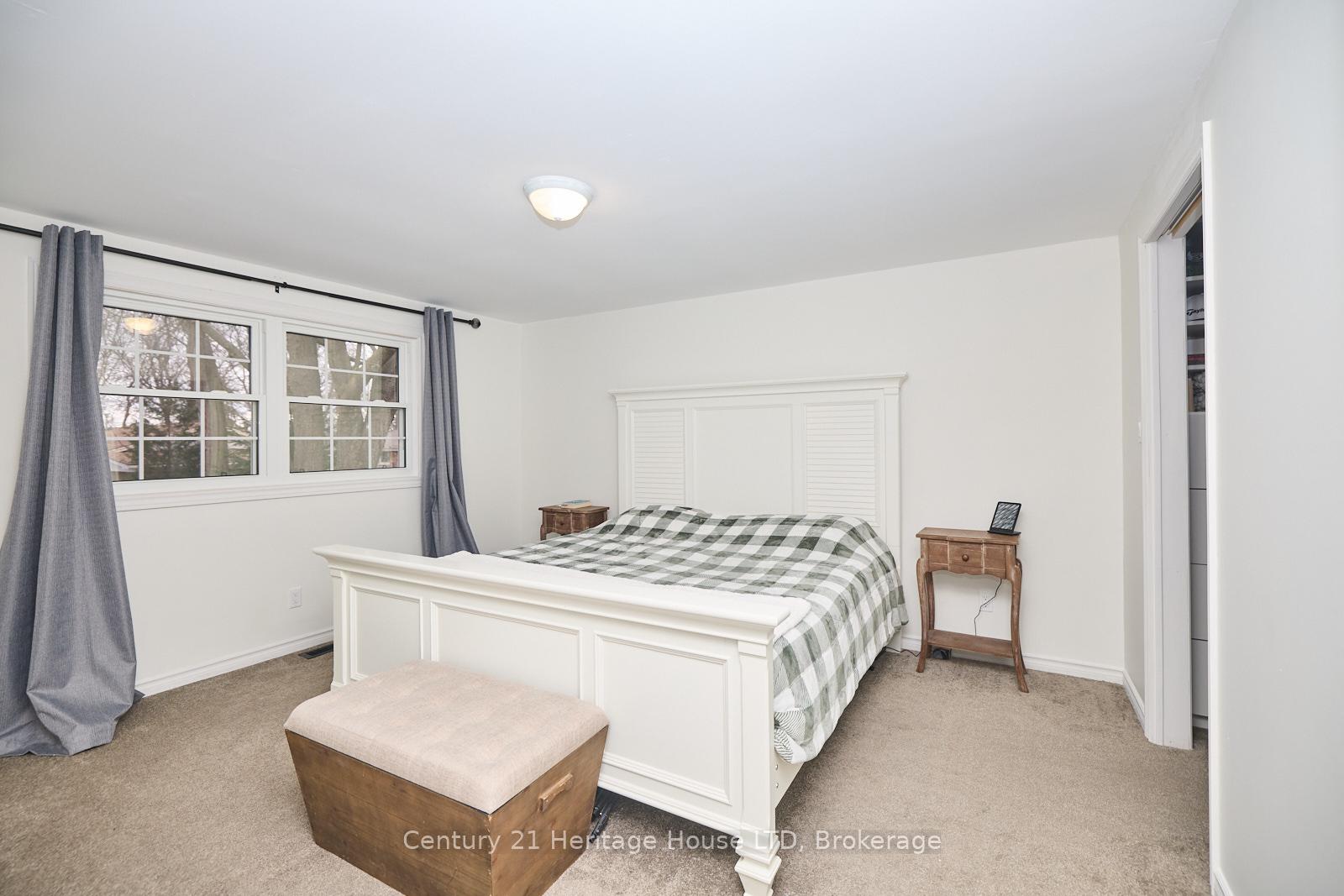 Photo 12 of 5 Brookbank Cres, Pelham, Fonthill — HOMEH