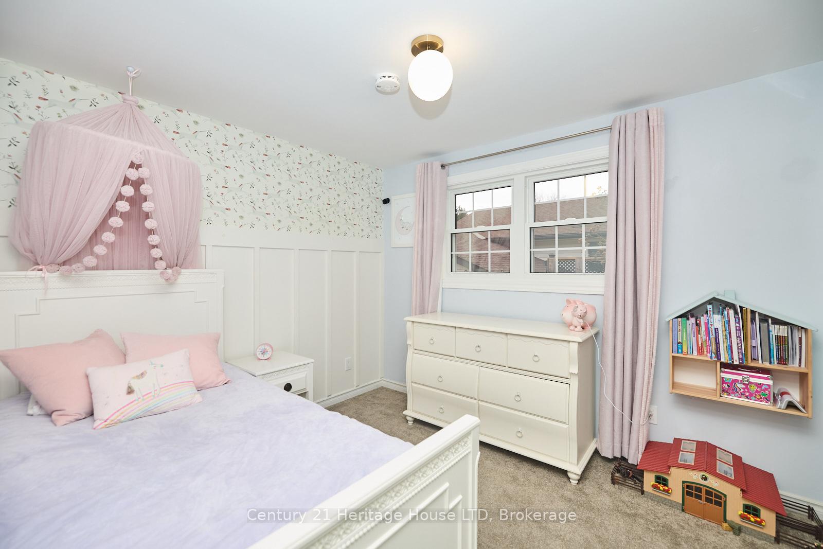 Photo 18 of 5 Brookbank Cres, Pelham, Fonthill — HOMEH