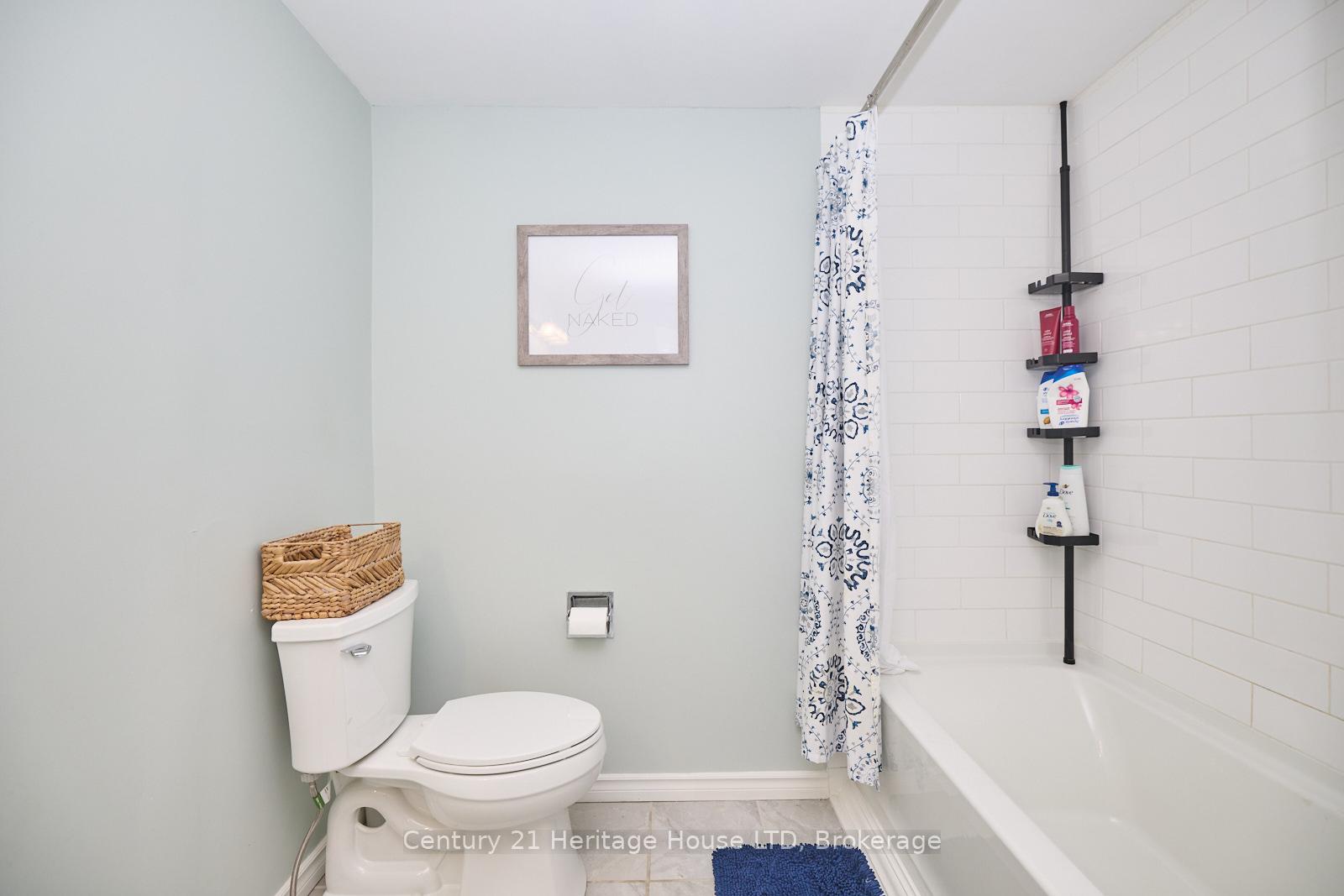 Photo 21 of 5 Brookbank Cres, Pelham, Fonthill — HOMEH