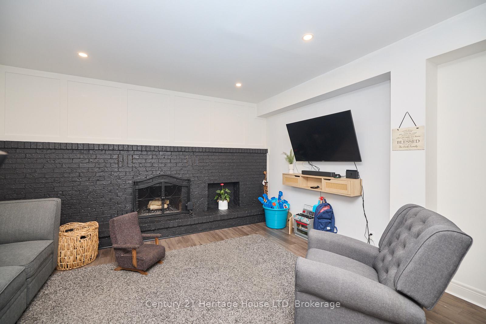 Photo 23 of 5 Brookbank Cres, Pelham, Fonthill — HOMEH