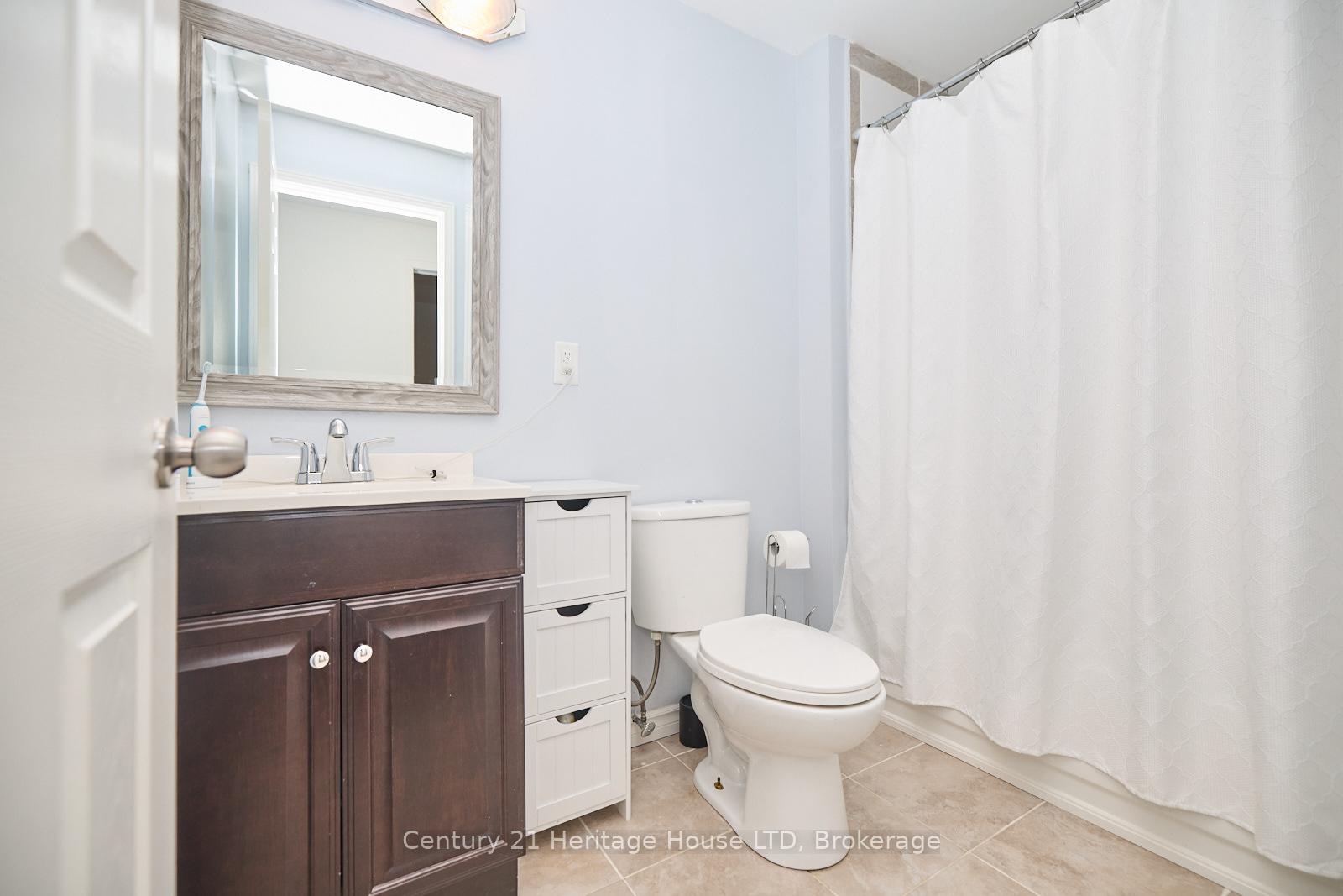 Photo 25 of 5 Brookbank Cres, Pelham, Fonthill — HOMEH