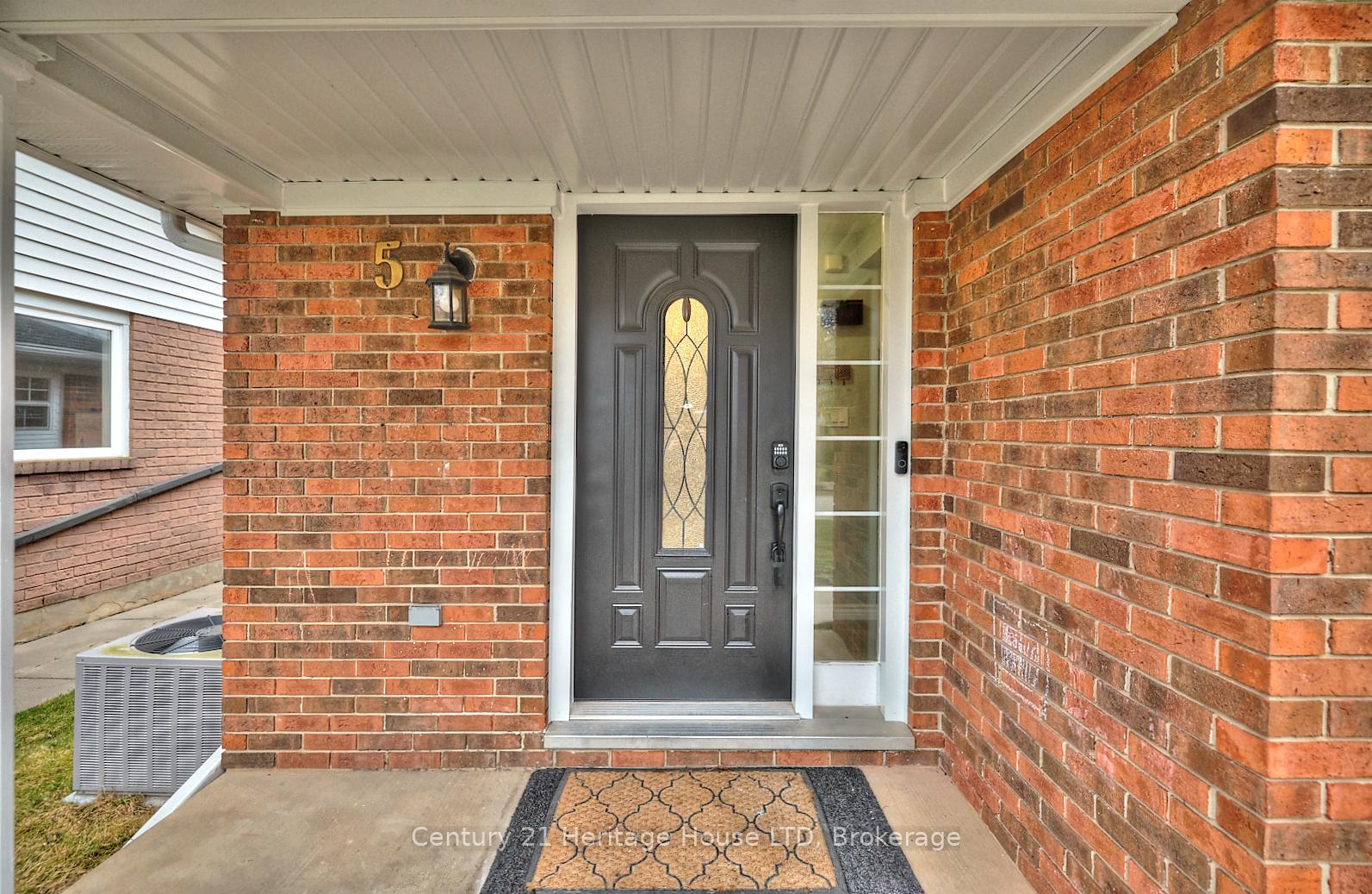 Photo 34 of 5 Brookbank Cres, Pelham, Fonthill — HOMEH