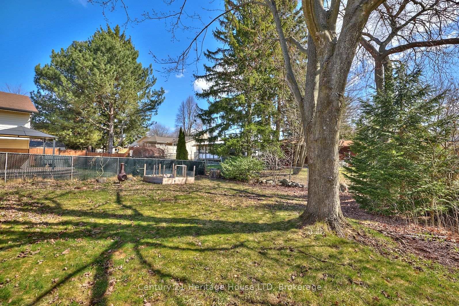 Photo 37 of 5 Brookbank Cres, Pelham, Fonthill — HOMEH