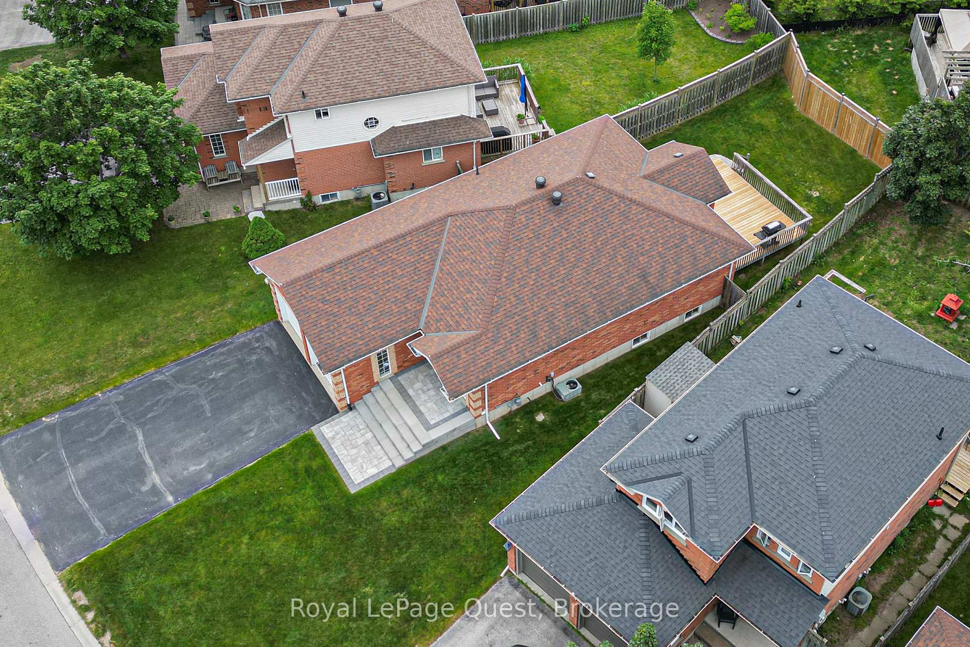 Photo 4 of 62 Vanessa Drive, Orillia — HOMEH