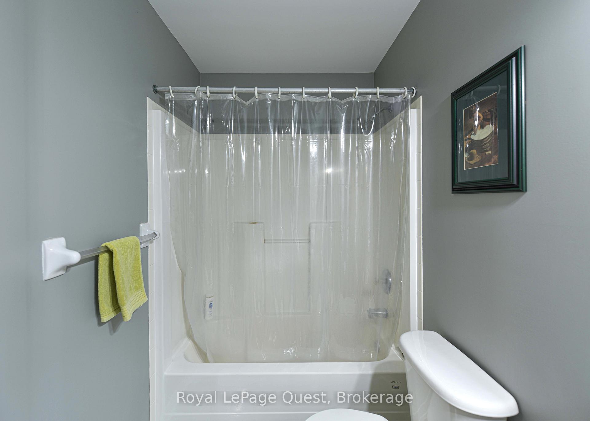 Photo 9 of 62 Vanessa Drive, Orillia — HOMEH