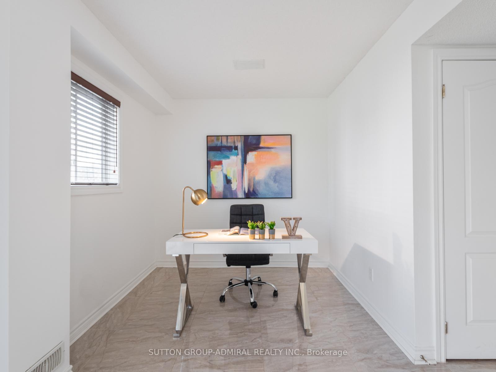 Photo 6 of 175 Gail Parks Crescent, Newmarket, Woodland Hill — HOMEH