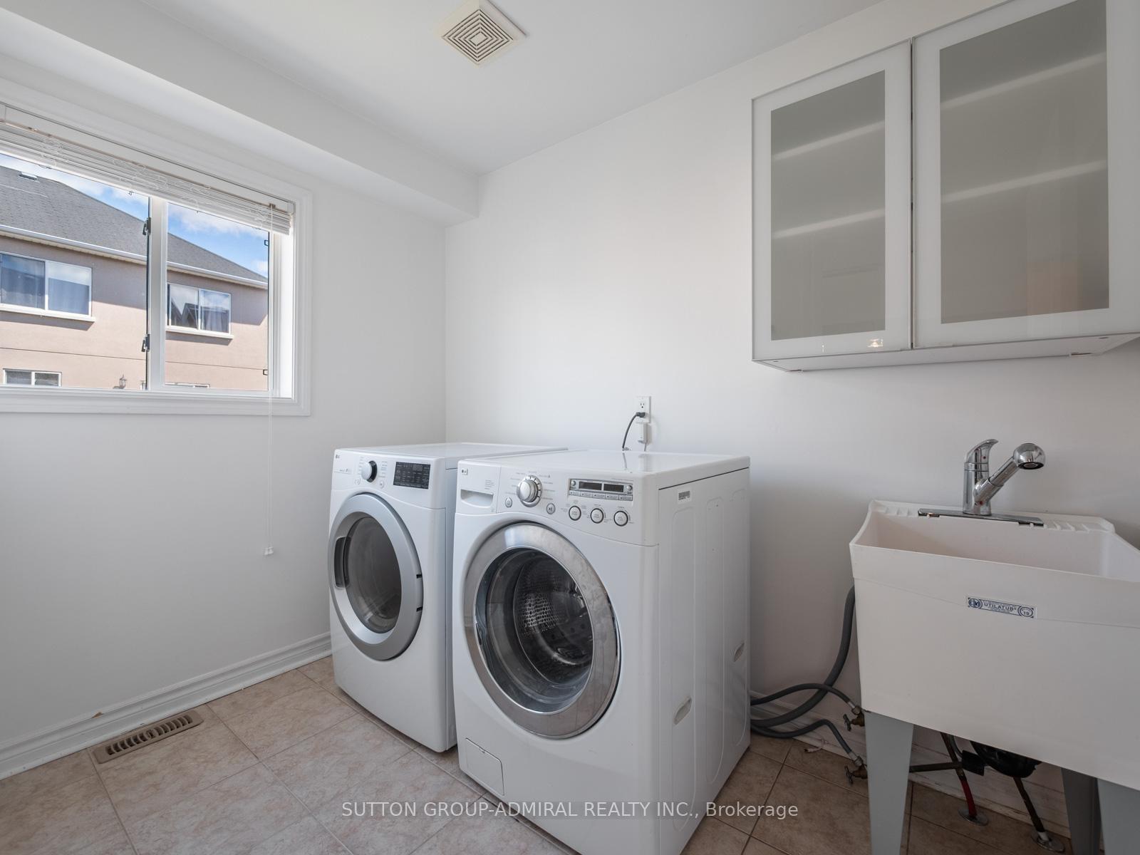 Photo 21 of 175 Gail Parks Crescent, Newmarket, Woodland Hill — HOMEH