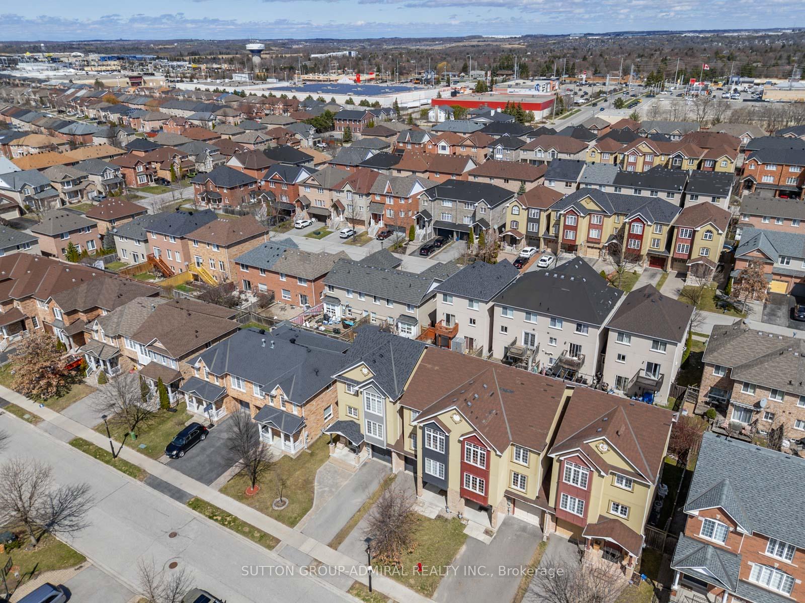 Photo 39 of 175 Gail Parks Crescent, Newmarket, Woodland Hill — HOMEH