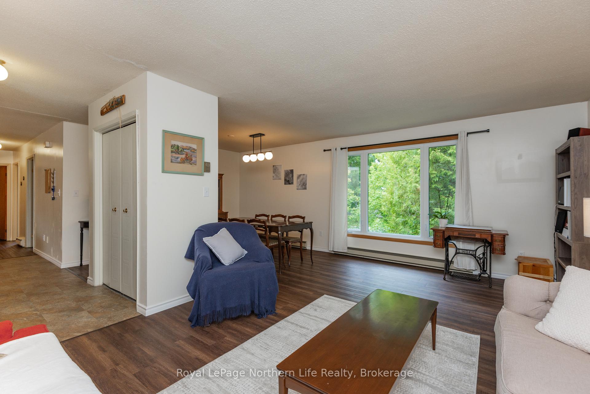 Photo 10 of 129 Marshall Park Drive, North Bay, Ferris — HOMEH