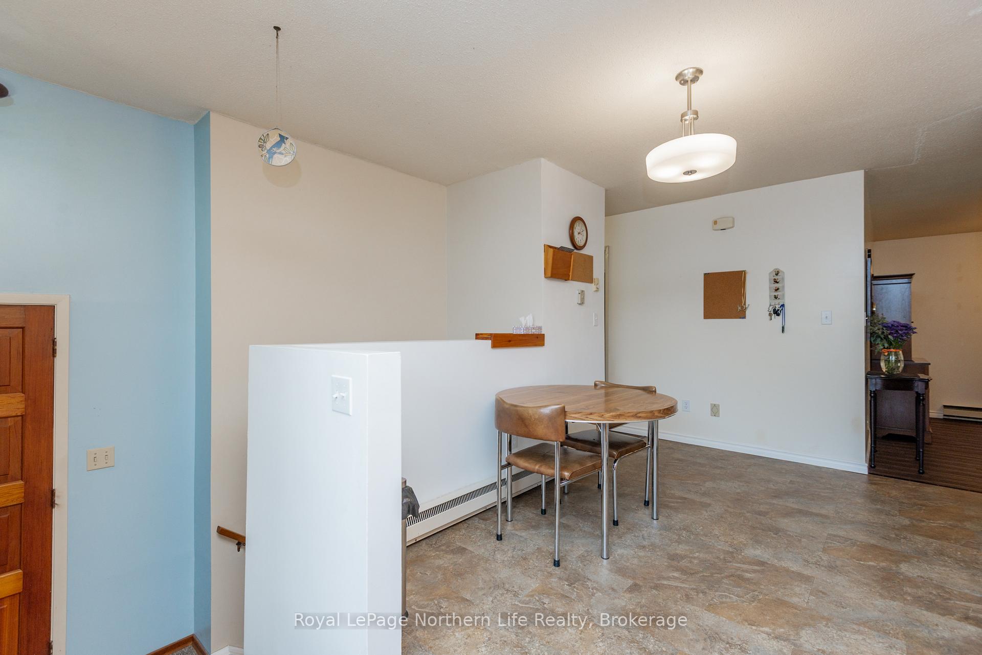 Photo 15 of 129 Marshall Park Drive, North Bay, Ferris — HOMEH