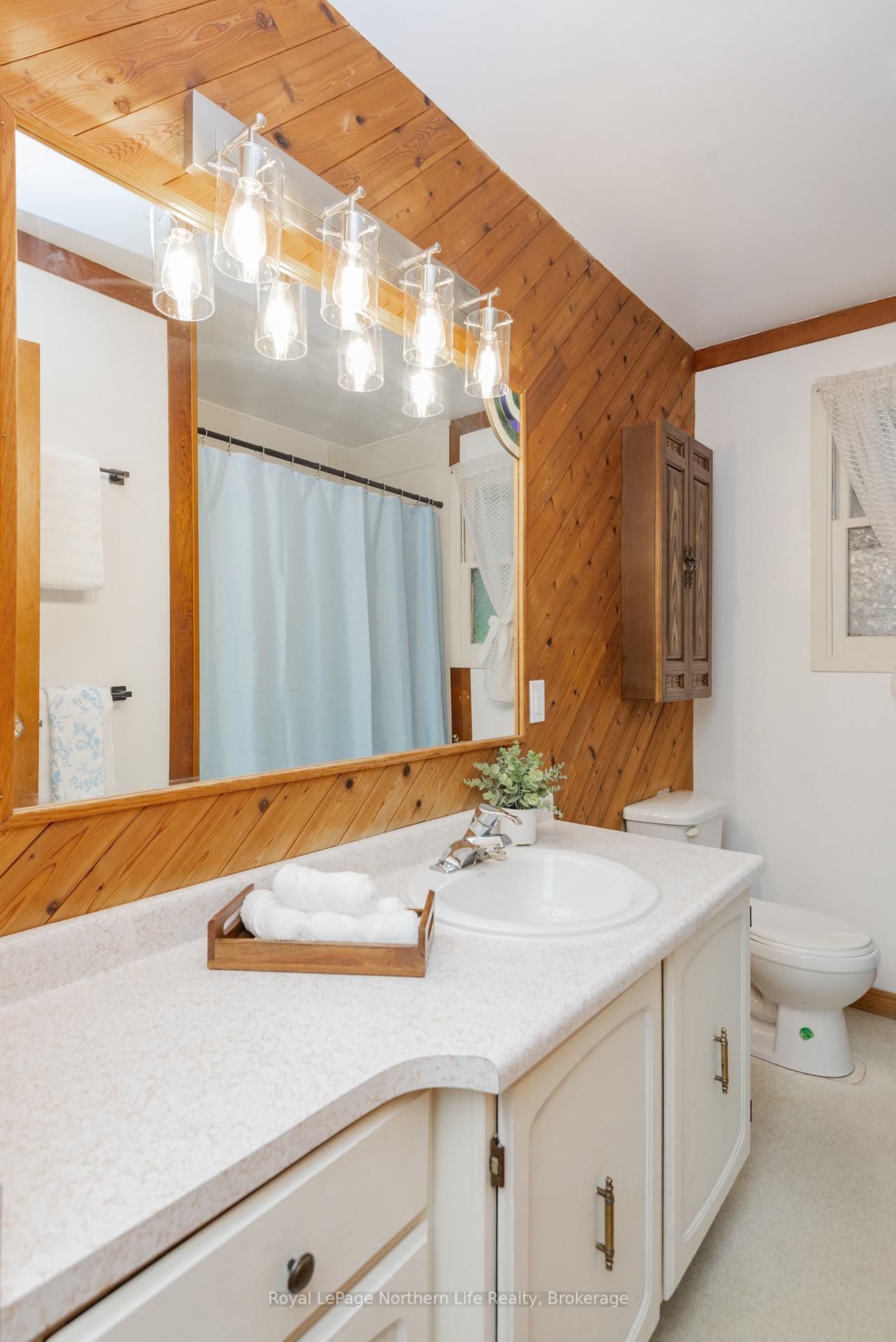 Photo 25 of 129 Marshall Park Drive, North Bay, Ferris — HOMEH