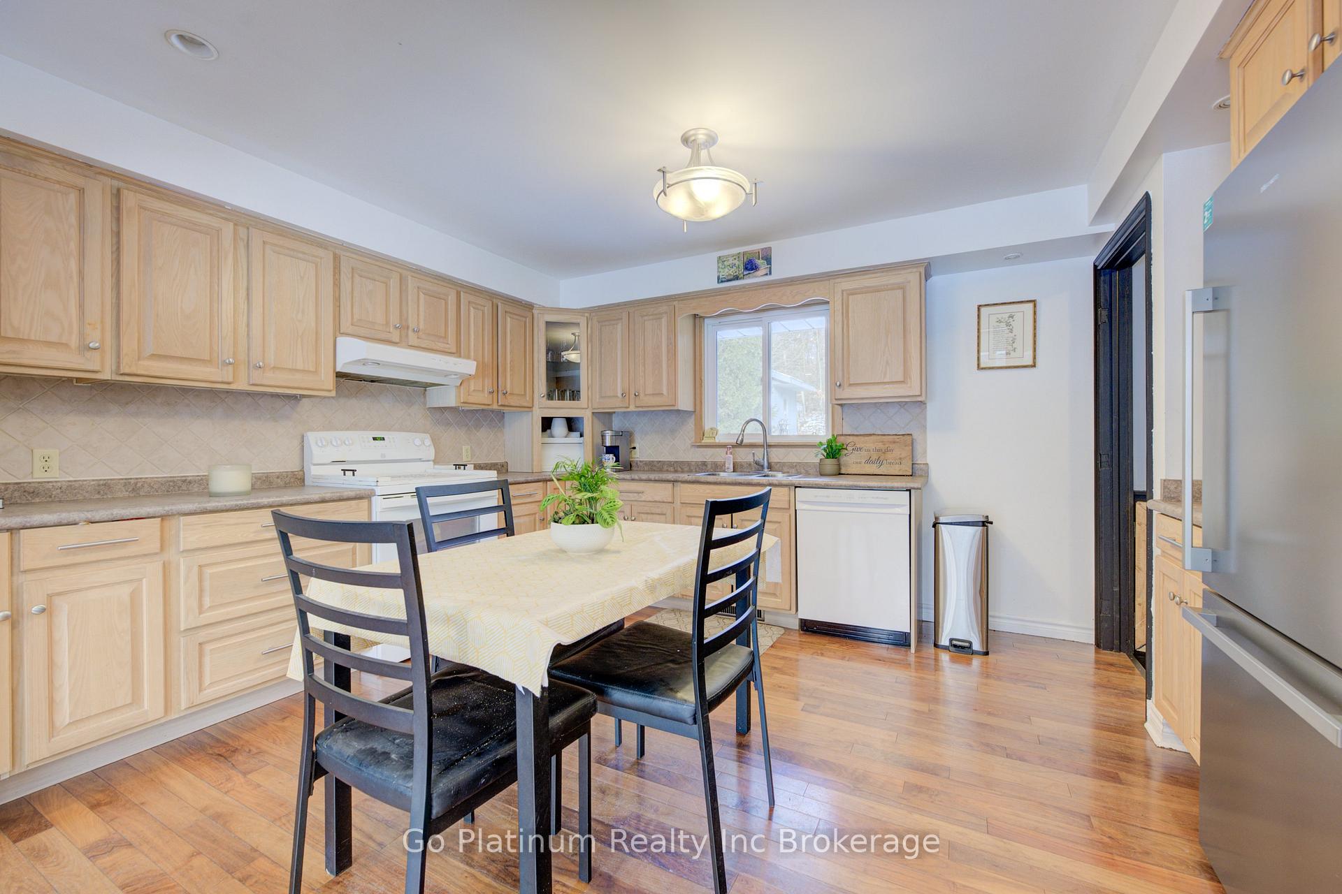 Photo 8 of 457 Mcdowell Rd E, Norfolk, Pine Grove — HOMEH