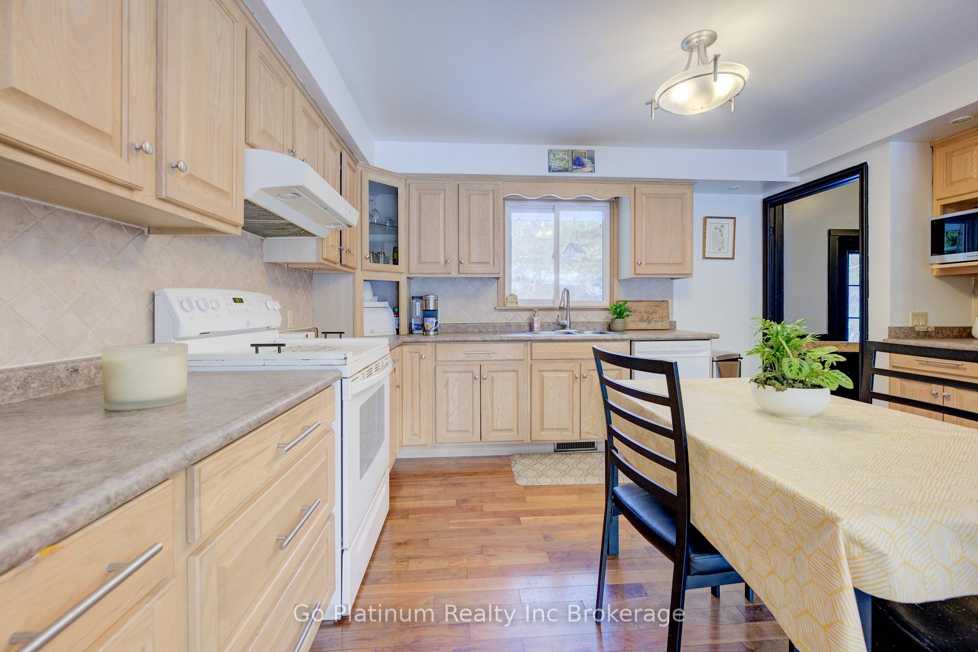 Photo 9 of 457 Mcdowell Rd E, Norfolk, Pine Grove — HOMEH