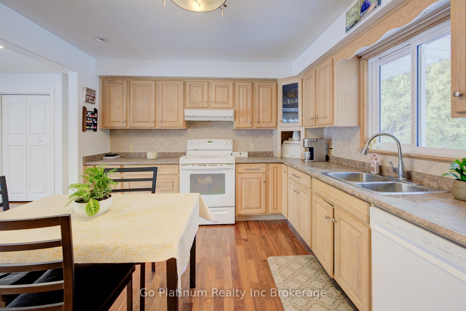 Photo 13 of 457 Mcdowell Rd E, Norfolk, Pine Grove — HOMEH