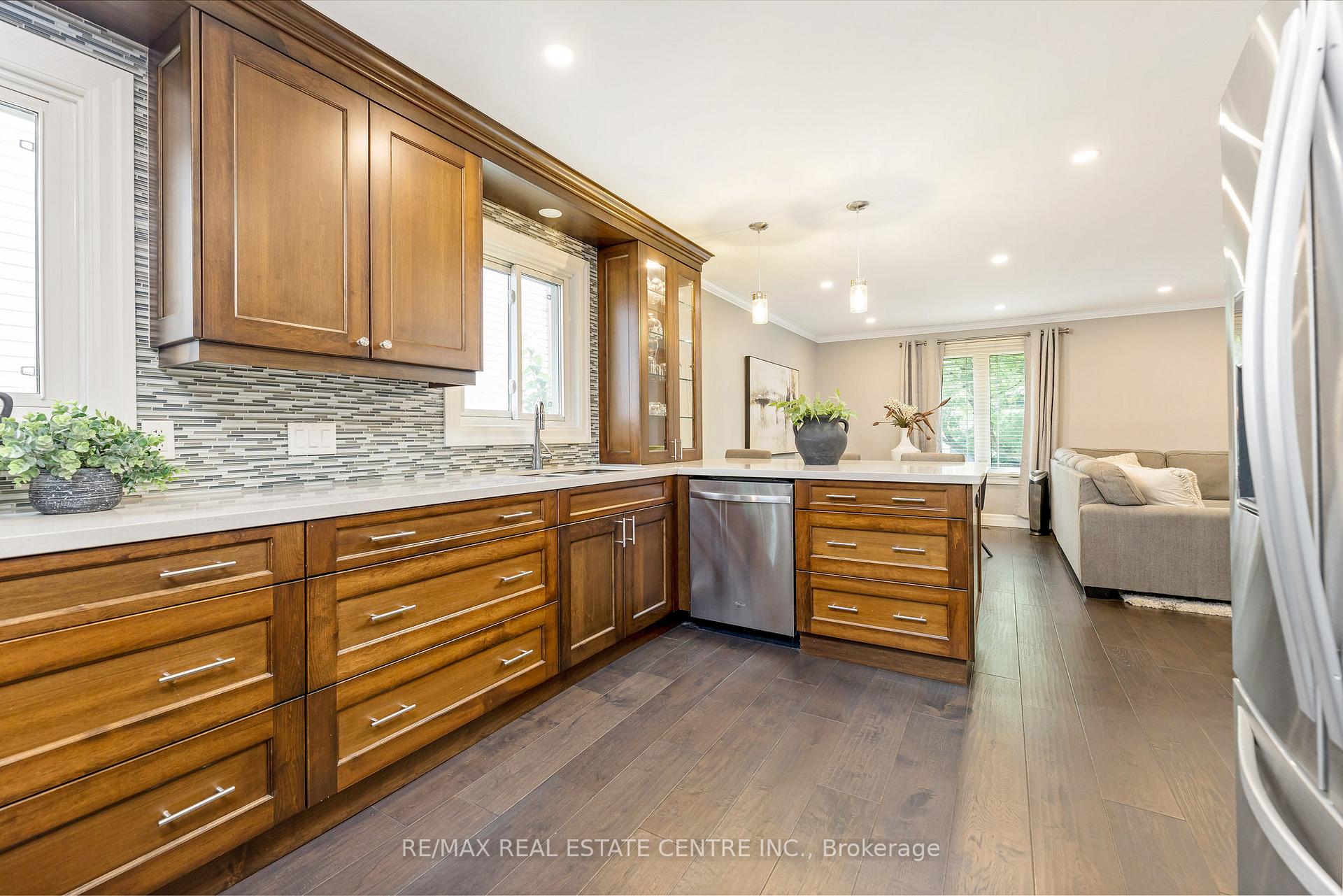 Photo 8 of 292 Randall Crescent, Milton, Timberlea — HOMEH