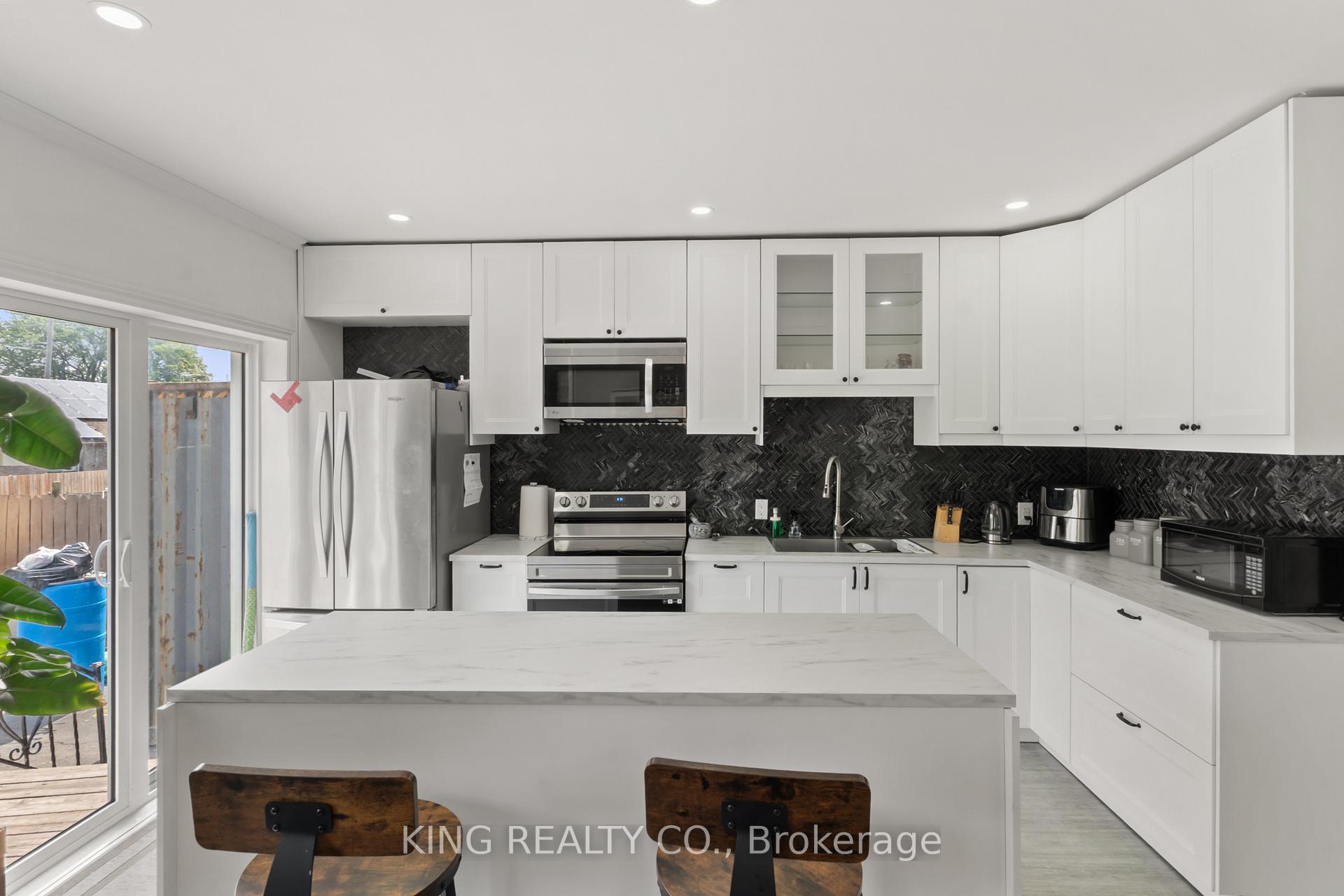 Photo 1 of 325 Ritson Road S, Oshawa, Central — HOMEH