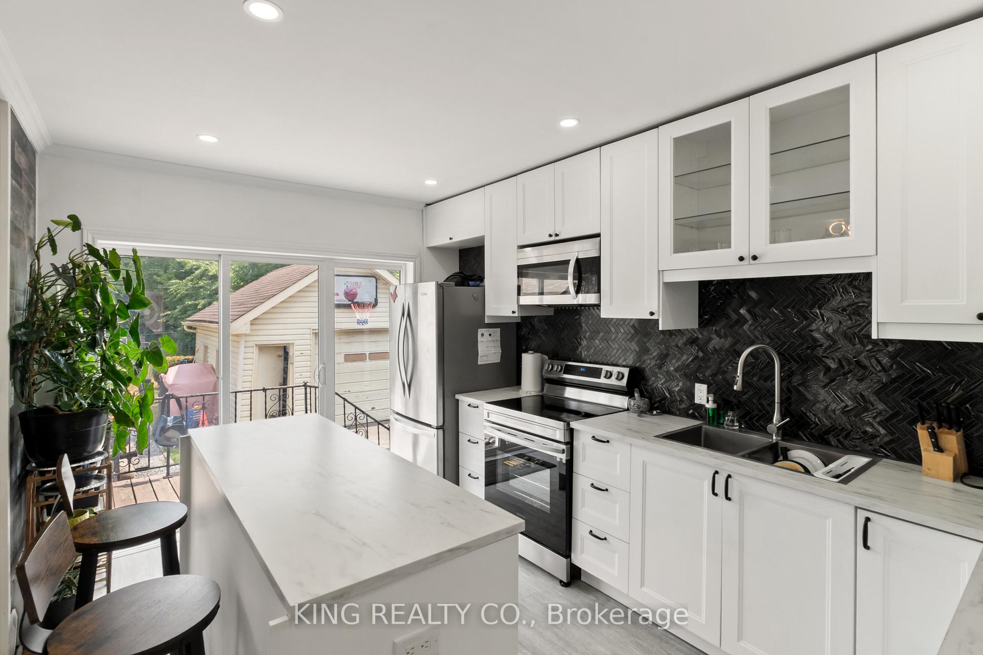 Photo 2 of 325 Ritson Road S, Oshawa, Central — HOMEH