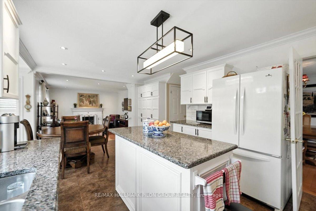 Photo 8 of 1411 Bourcier Drive, Ottawa, Bilberry Creek/Queenswood Heights — HOMEH