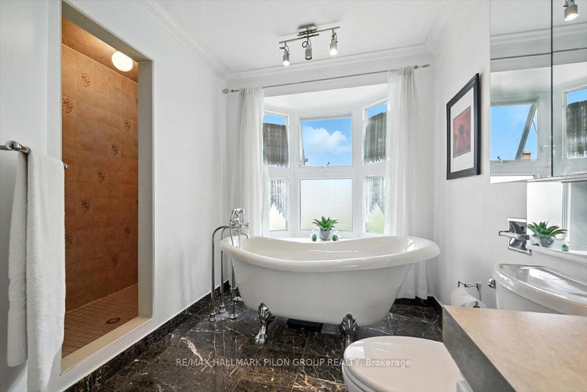 Photo 18 of 1411 Bourcier Drive, Ottawa, Bilberry Creek/Queenswood Heights — HOMEH