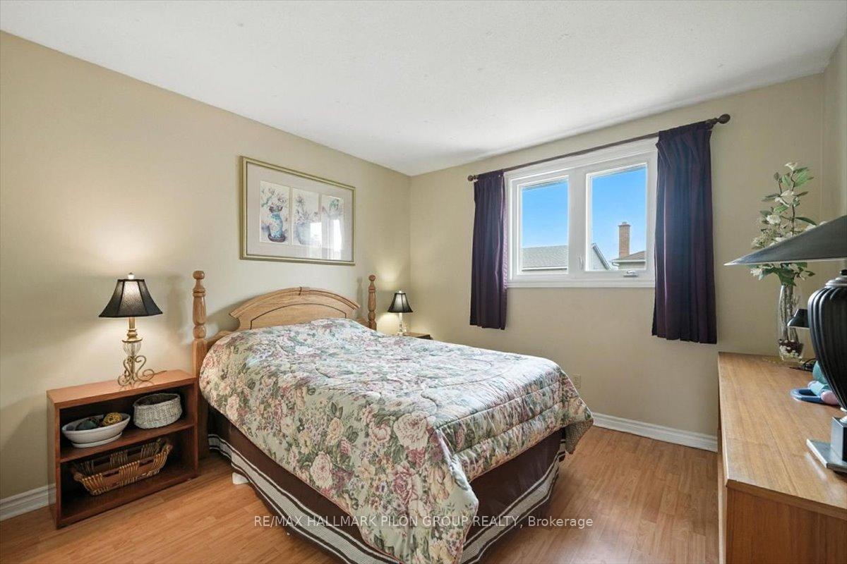 Photo 22 of 1411 Bourcier Drive, Ottawa, Bilberry Creek/Queenswood Heights — HOMEH